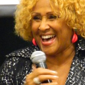 Ντοκιμαντέρ για τη Darlene Love αφηγείται πώς η τραγουδίστρια του «He’s a Rebel» διεκδίκησε ξανά το όνομά της