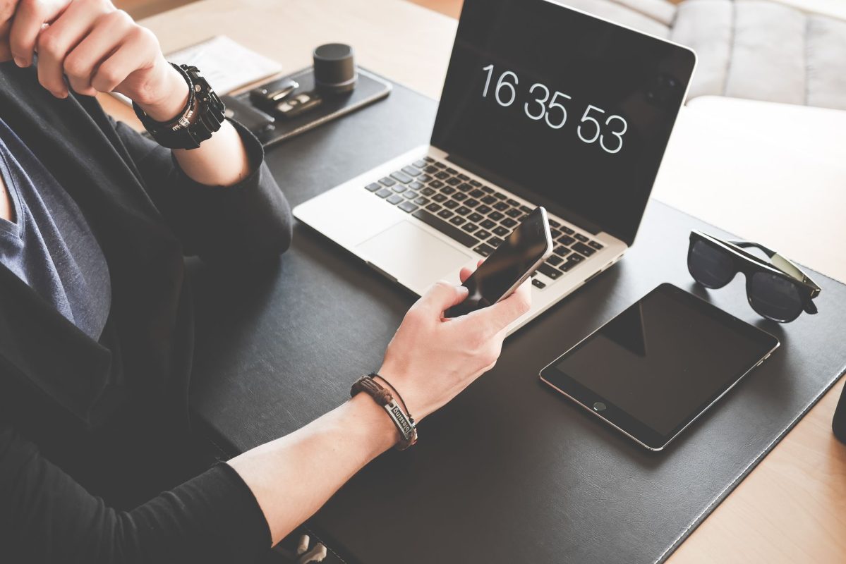 Η πλήρως αναβαθμισμένη έκδοση του νέου touchscreen MacBook Pro φτάνει τα 14.549 δολάρια