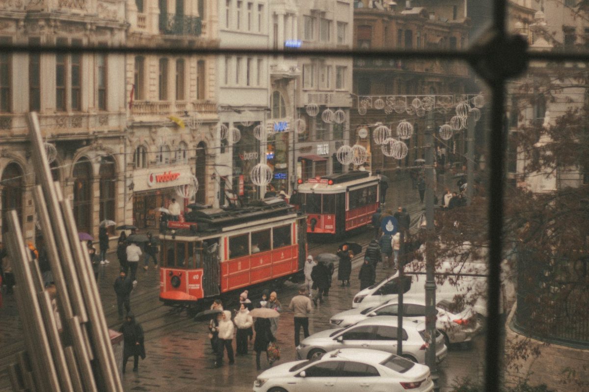 Το Διεθνές Φεστιβάλ Κινηματογράφου Τόκιο άνοιξε με το «Sukiyaki» και έκκληση για ειρήνη