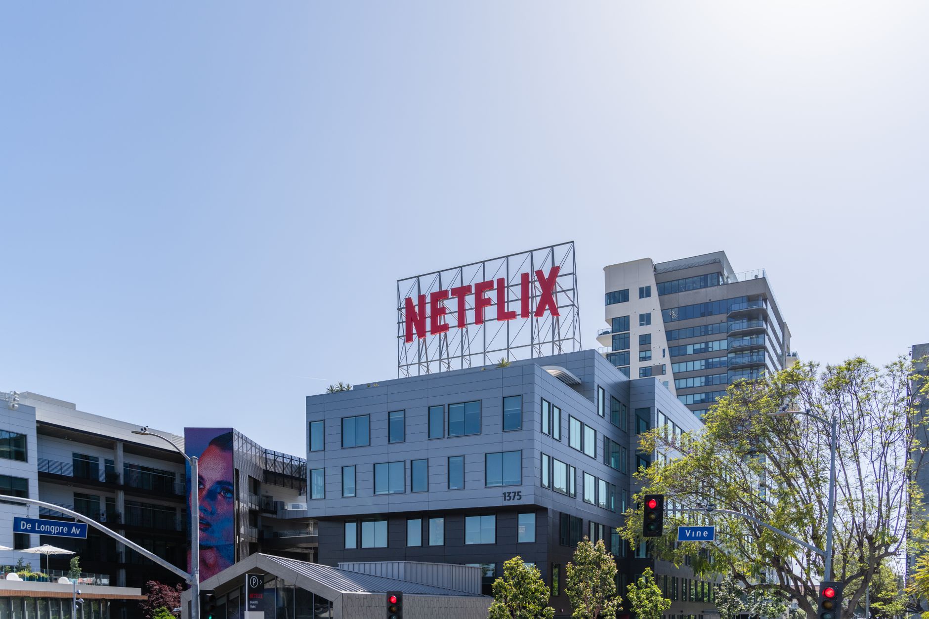 Σοκ στο Χόλιγουντ: Το Netflix απέλυσε την επικεφαλής περιεχομένου Bela Bajaria
